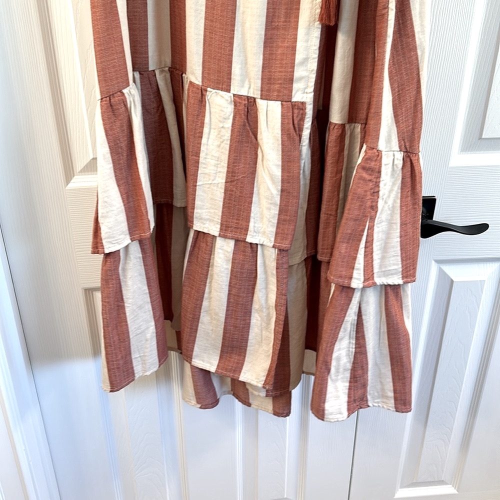 Knox Rose wrap midi dress - Picture 5 of 11